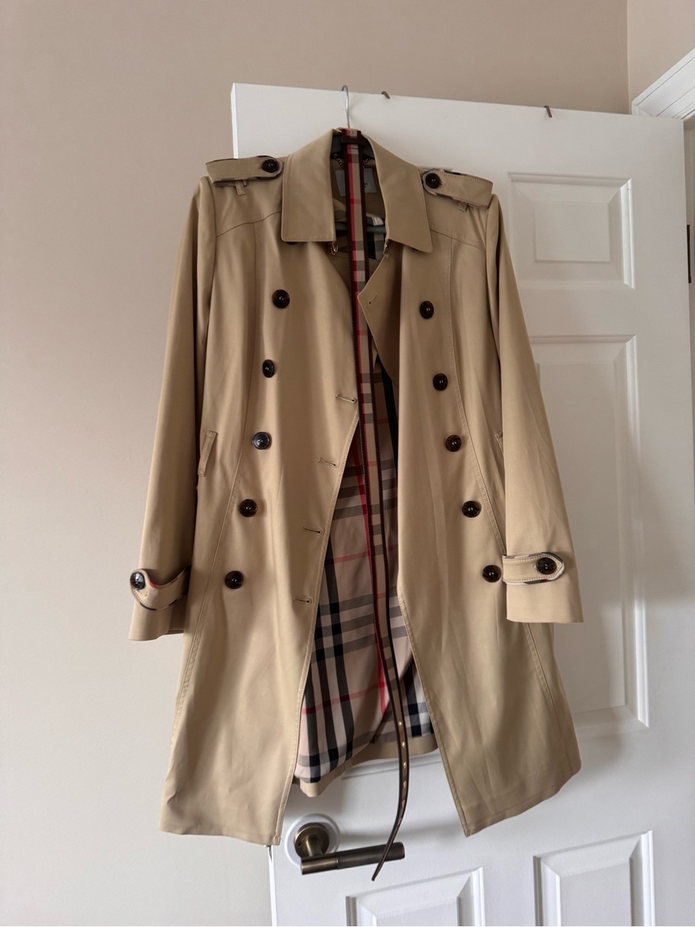Burberry Beige Trench Coat L-XL new